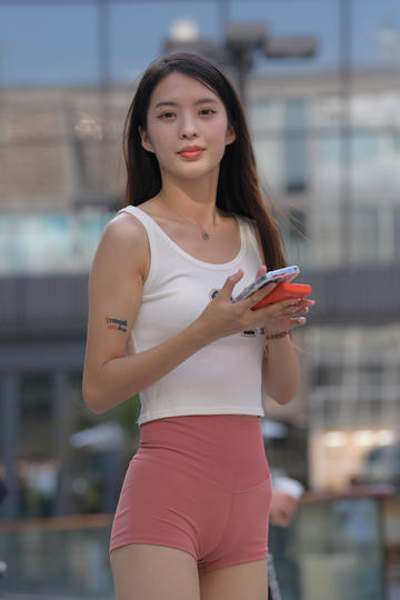 午夜国产片在线观看